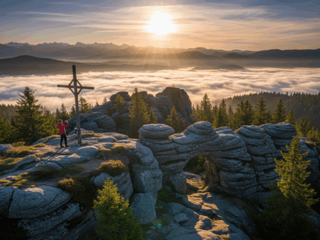 Großer Büchelstein – Gipfelkreuz und Panoramablick
